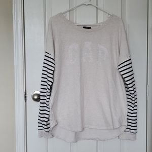🎉3 for $25🎉 Gap Striped Long Sleeve Sweater